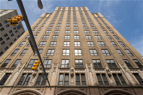 THE COURT SQUARE BUILDING